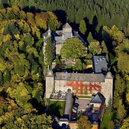 Hotel Und Restaurant Burg Schnellenberg Attendorn Kültér fotó