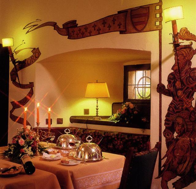 Hotel Und Restaurant Burg Schnellenberg Attendorn Kültér fotó