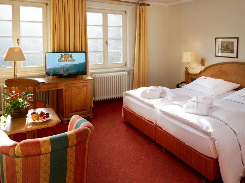 Hotel Und Restaurant Burg Schnellenberg Attendorn Kültér fotó
