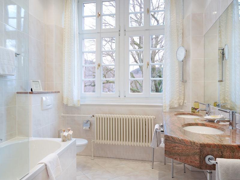 Hotel Und Restaurant Burg Schnellenberg Attendorn Kültér fotó