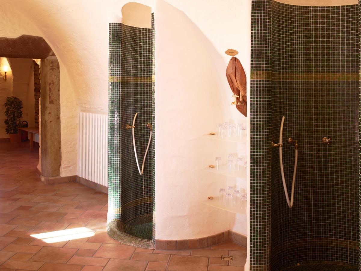 Hotel Und Restaurant Burg Schnellenberg Attendorn Kültér fotó